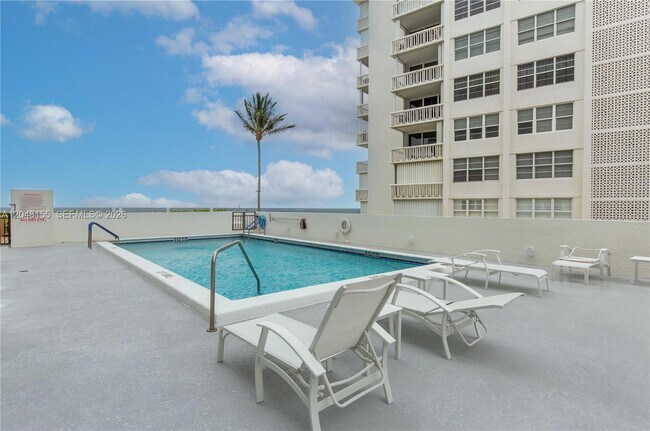 Building Photo - 3560 S Ocean Blvd