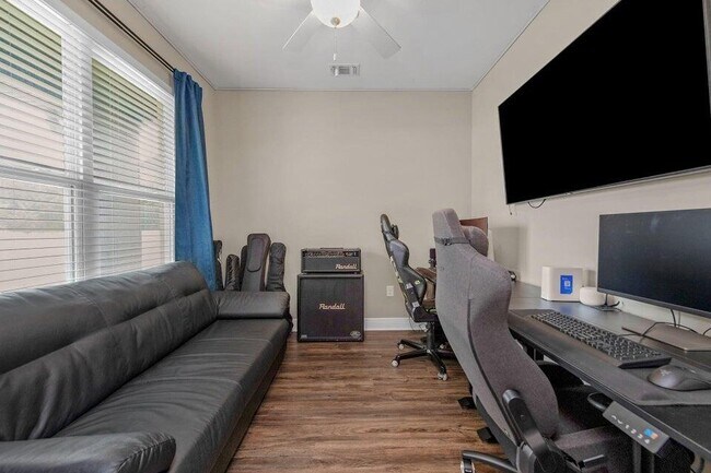 Building Photo - 2327 Hadleigh Hills Ct
