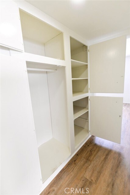 Building Photo - 207 W Mariposa