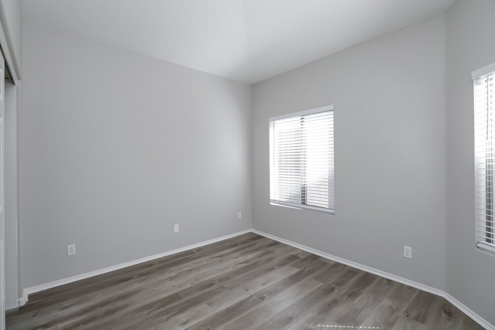 Building Photo - 84 S Laveen Pl