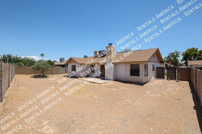 Building Photo - 8342 W Orchid Ln