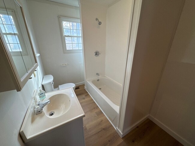 Building Photo - House in Grand Rivers