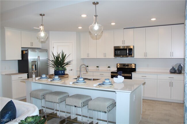 Building Photo - 5729 Oakmont Ct