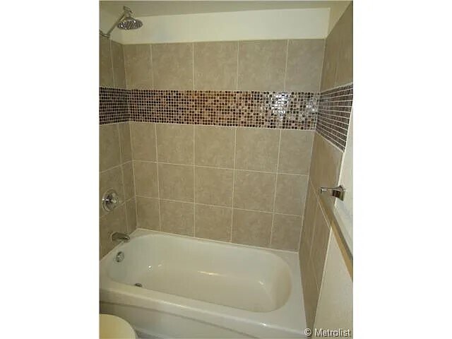 Building Photo - 8740 Corona St