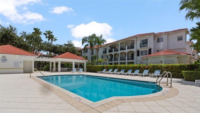 Building Photo - 3245 NE 184th St