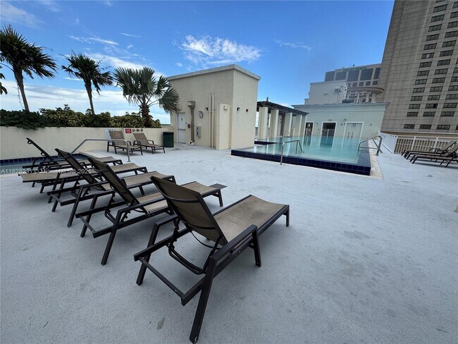 Building Photo - 7280 SW 89th St