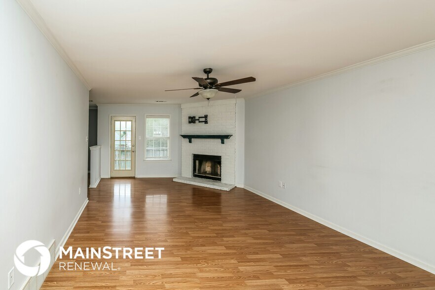 Building Photo - 4737 Calgary Cove