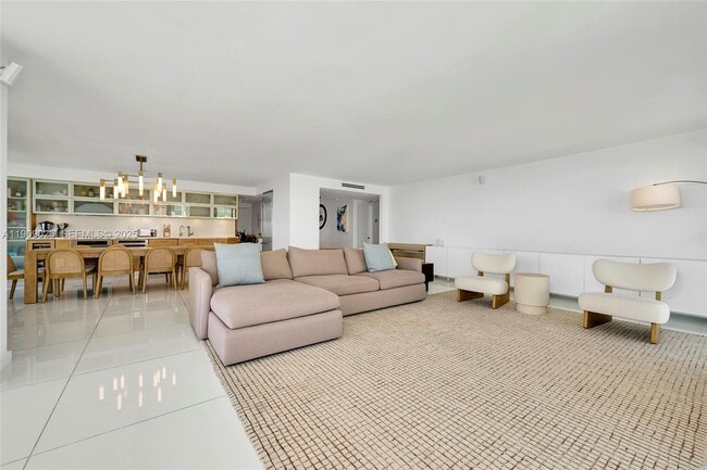 Building Photo - 1111 Crandon Blvd