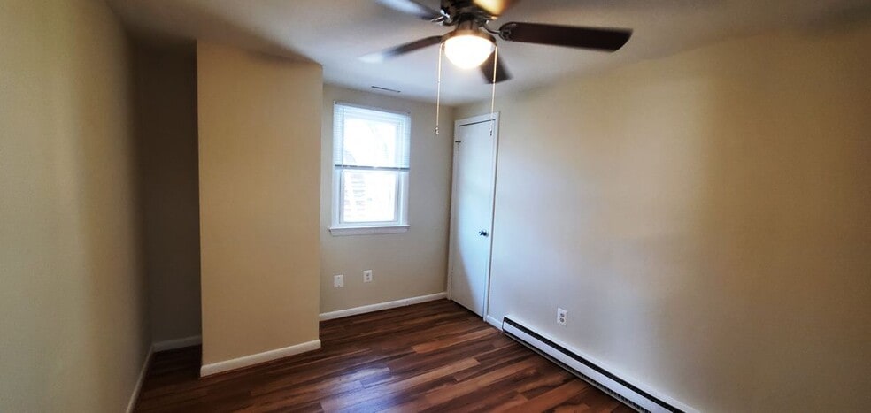 Building Photo - 221 Fletcher St