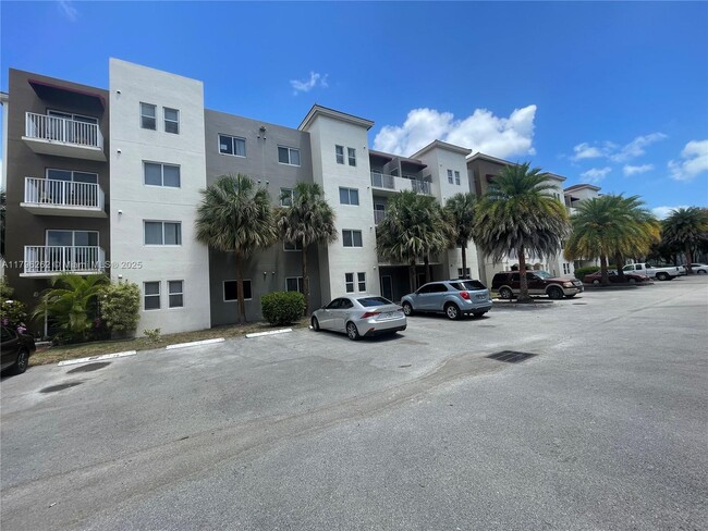 Building Photo - 11040 SW 196th St