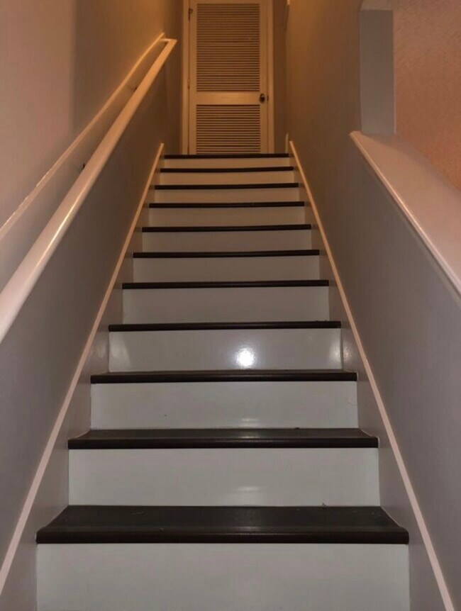 Building Photo - 1500 Calming Water Dr