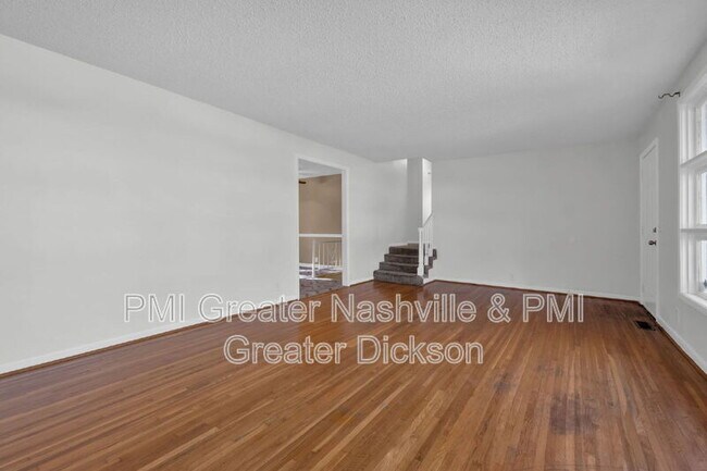 Building Photo - 385 Bonnavale Dr