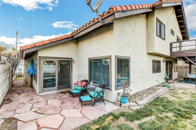 Building Photo - 4762 Torrence Dr