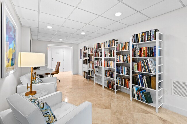 Building Photo - 2774 S Ocean Blvd