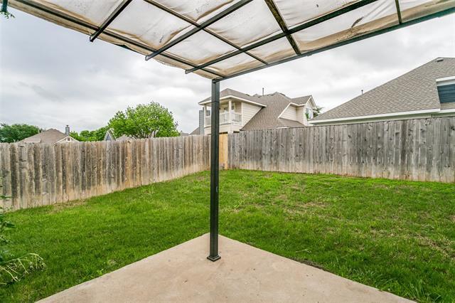 Building Photo - 9705 Hedge Bell Dr