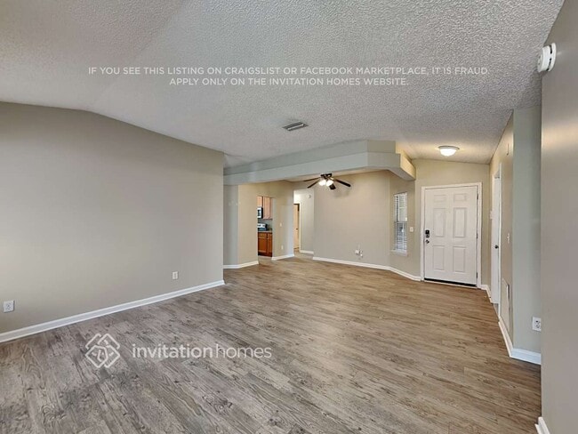 Building Photo - 12370 Carriann Cove Trail S