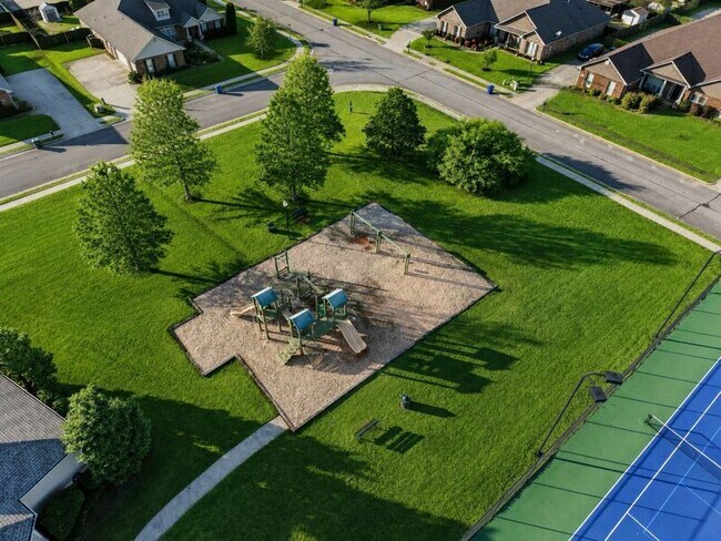 Building Photo - 258 Caudle Dr