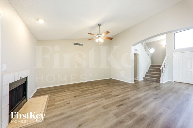 Building Photo - 4110 W Questa Dr