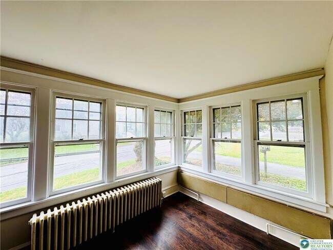 Building Photo - 2619 Broad St