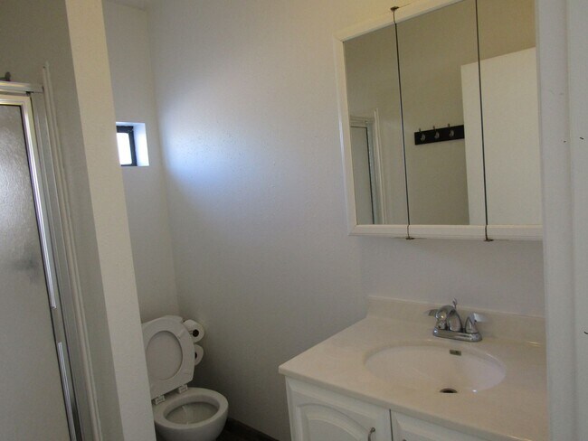 Building Photo - 6529 Justin Ln