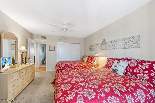 Building Photo - 6361 Pelican Bay Blvd