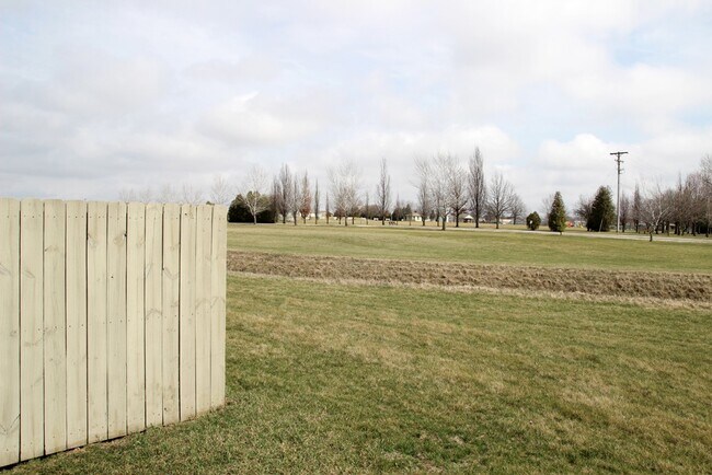 Building Photo - 108 Brookside Dr