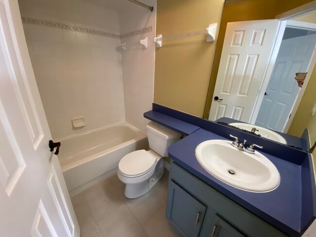 Building Photo - 8057 Bracken Ln