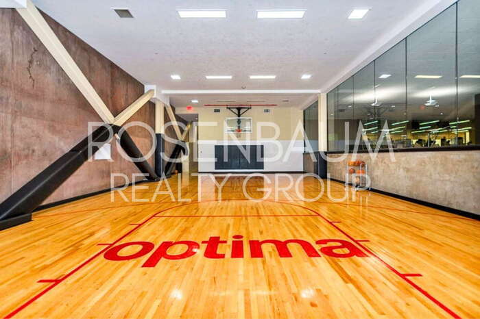 Building Photo - 7137 E Rancho Vista Dr