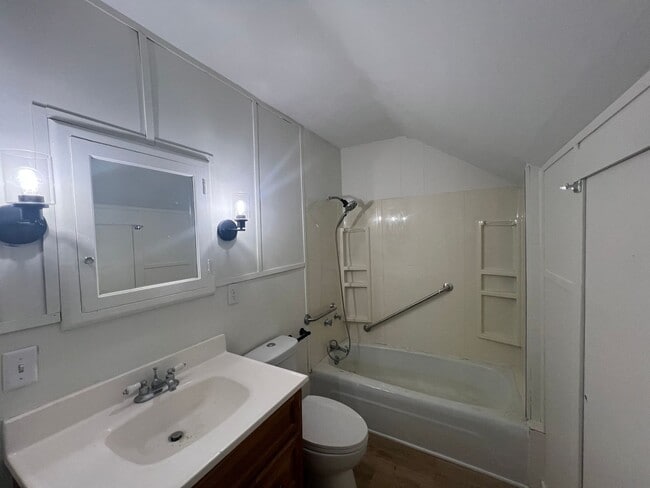 Building Photo - Click the “Apply Now” button or email wapmrentals@gmail.com for a prompt response.