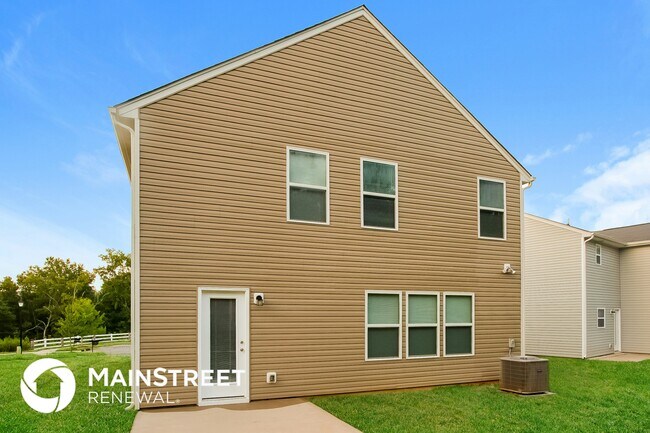 Building Photo - 1047 Manston Pl SW