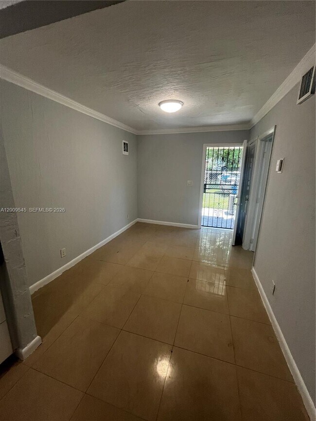 Building Photo - 912 NW 55th Terrace