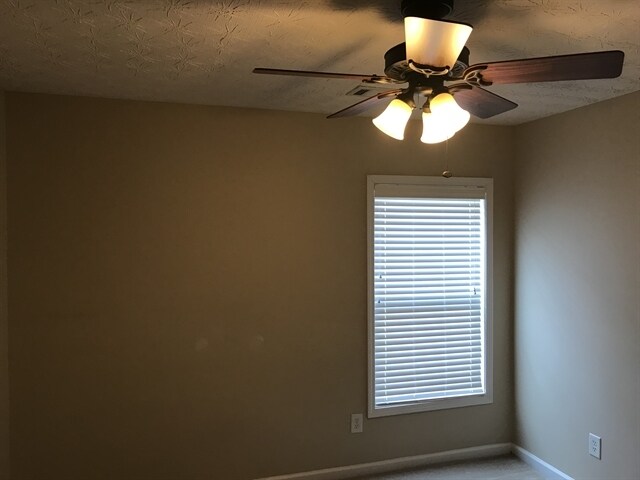 Building Photo - 304 Woodland Pass