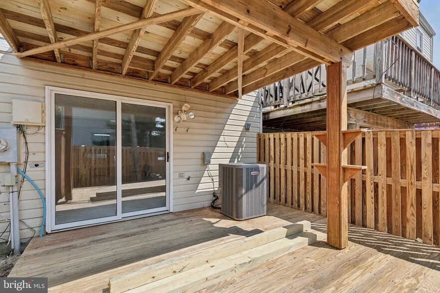 Building Photo - 19011 Partridge Wood Dr