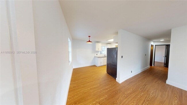 Building Photo - 404 NW 21st Terrace