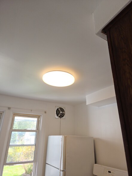 Building Photo - 22174 Cushing Ave