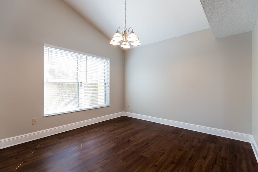 Building Photo - 1003 Ragsdale Rd