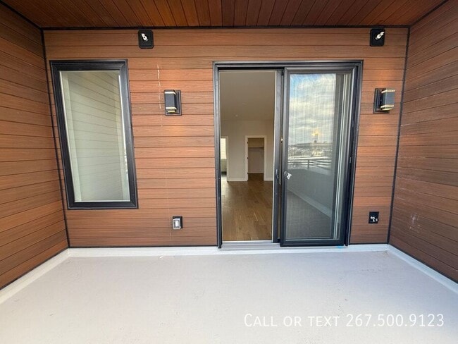 Building Photo - 3005 Gaul St