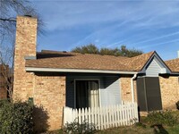 Building Photo - 1601 Faro Dr
