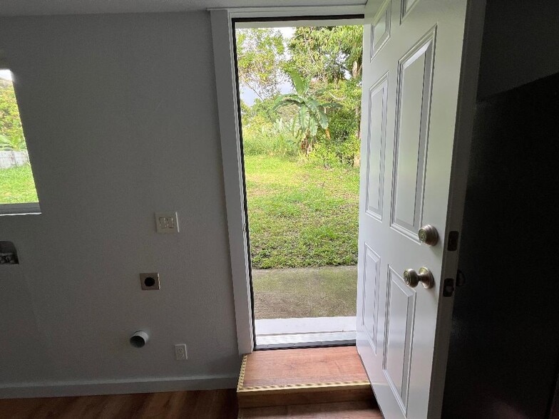 Building Photo - 82-6136 D Rd