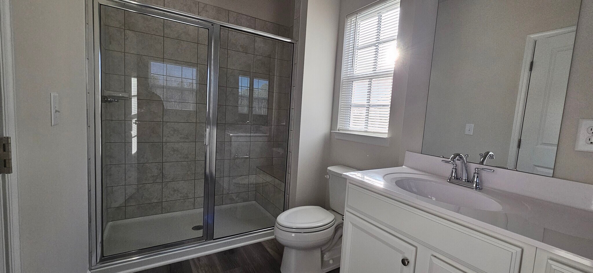 Building Photo - 504 Whitehall Cir