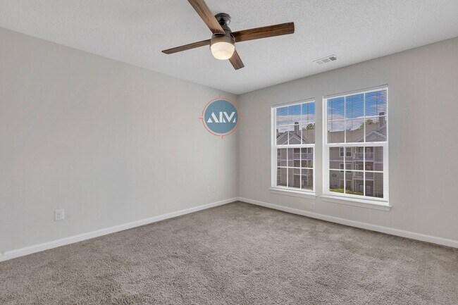 Building Photo - Welcome to 1117 Westbury – Modern Living w...
