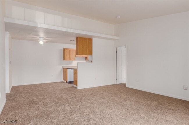 Building Photo - 4730 E Craig Rd