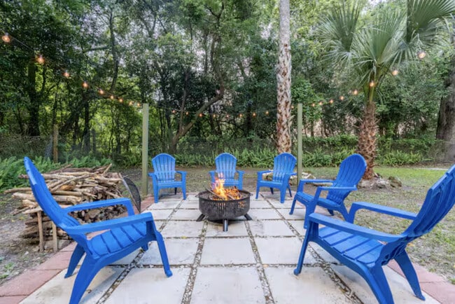 Building Photo - 2614 NW 8th St