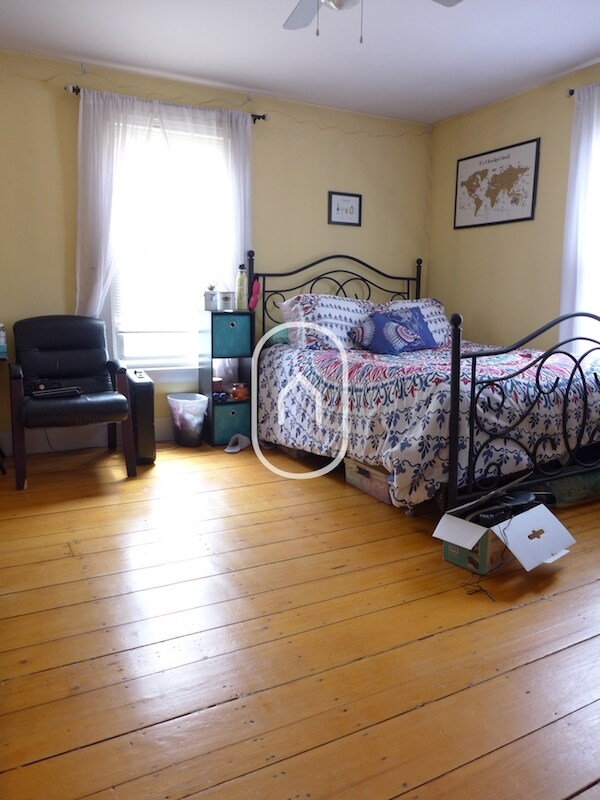 Building Photo - 28 Eastburn St