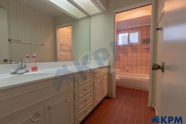 Building Photo - 4134 Fort Donelson Dr