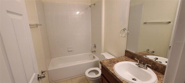 Building Photo - 328 Baccarat Ct