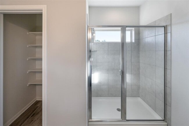 Building Photo - 104 Chalk Lake Cove