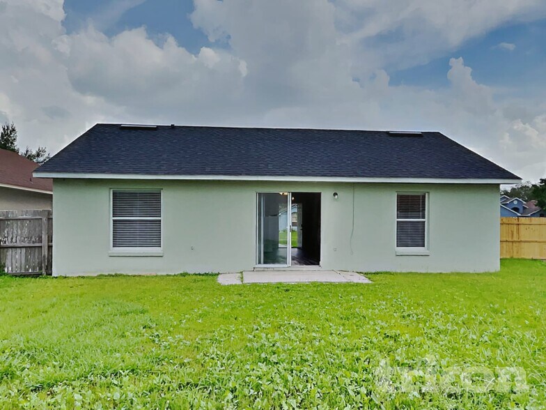 Building Photo - 2107 Flintlock Blvd