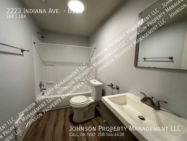 Building Photo - 2223 Indiana Ave