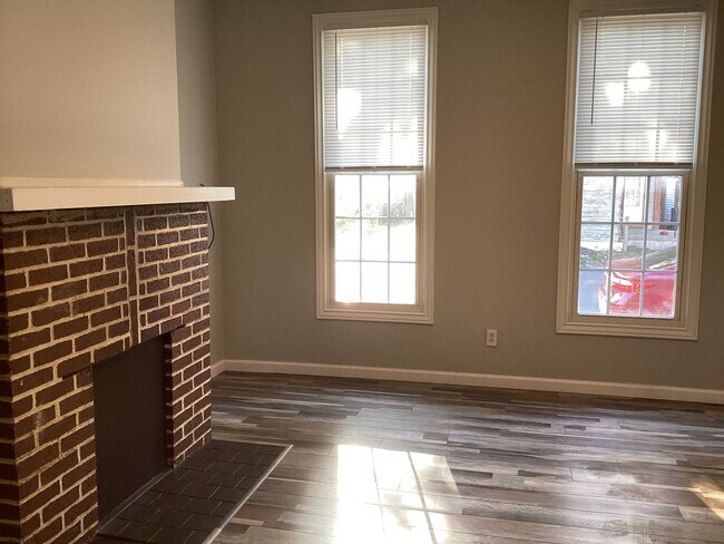 Building Photo - MOVE-IN SPECIAL!! - FIRST MONTH FREE!! - 1...